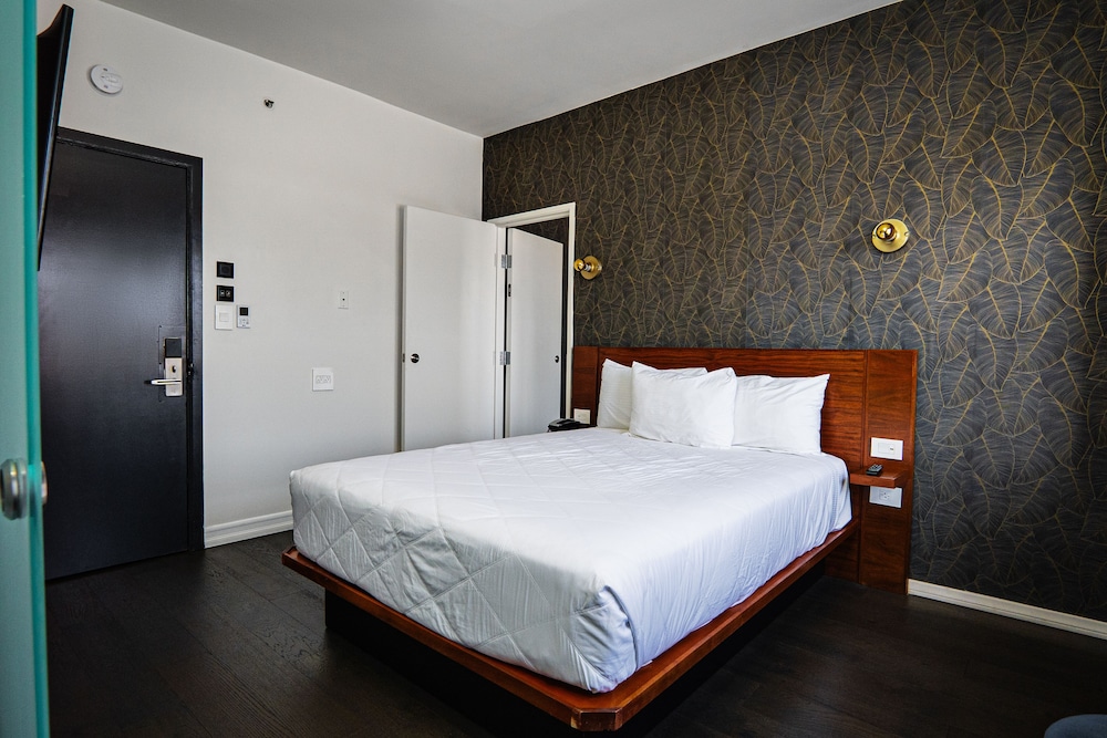 H By H Hospitality 25/69