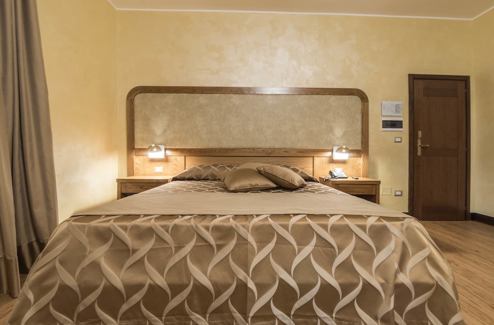 Villa Donna Lisa Wine Hotel 46/78