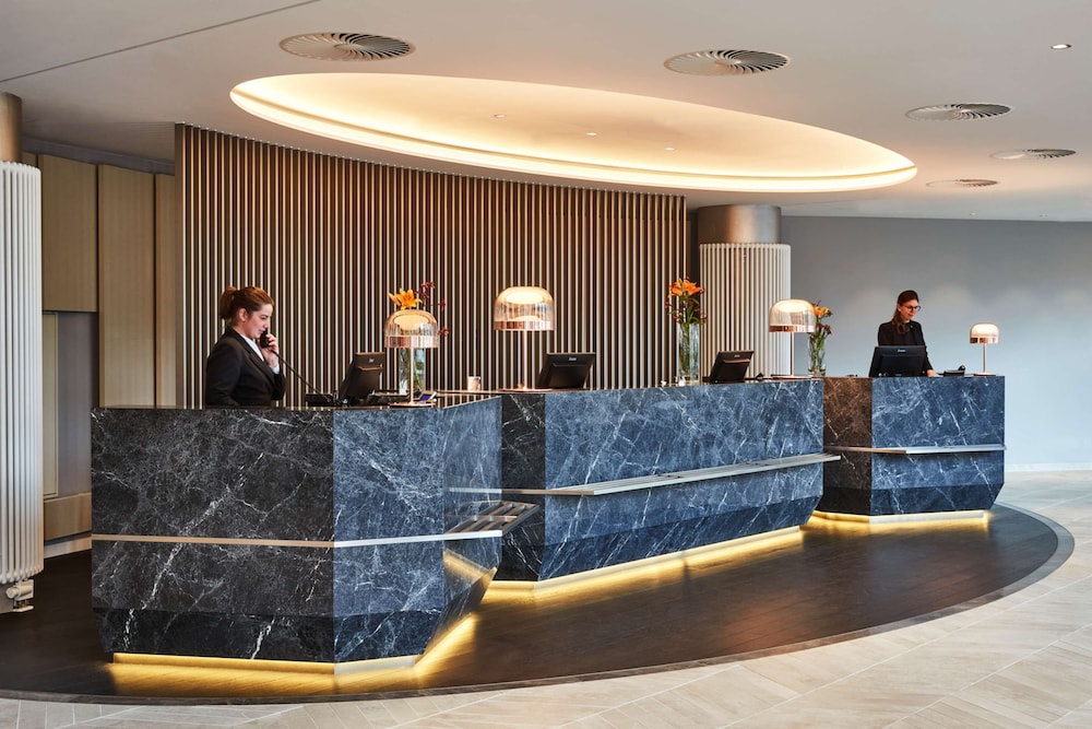 Steigenberger Hotel Hamburg 8/71