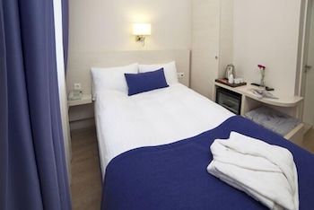 Walk In Hotel 24/44