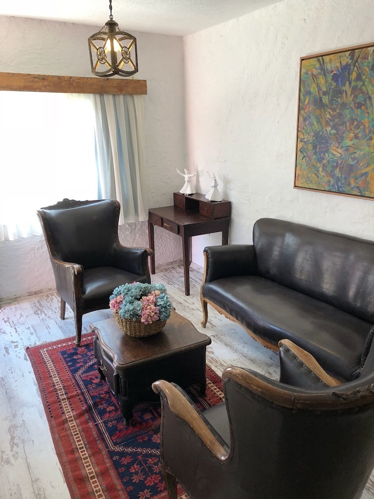 Livan Hotel Deluxe 35/57