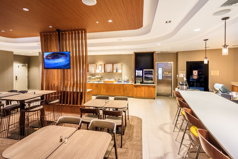 Springhill Suites By Marriott the Dunes On Monterey Bay 38/49