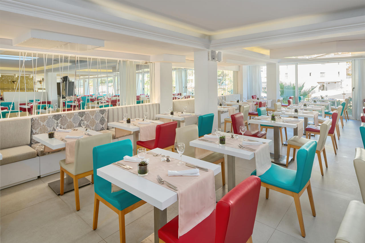 Grupotel Ibiza Beach Resort - Adults Only 25/41