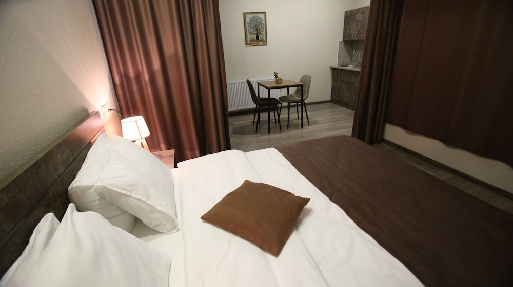 Nabadi Hotel 32/68
