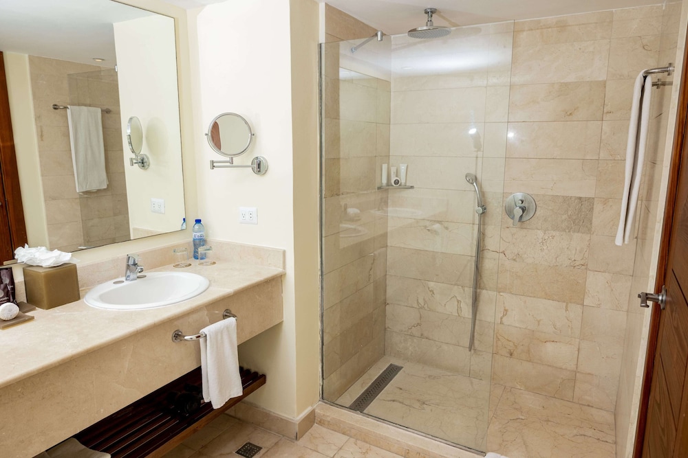Impressive Premium Punta Cana 39/40