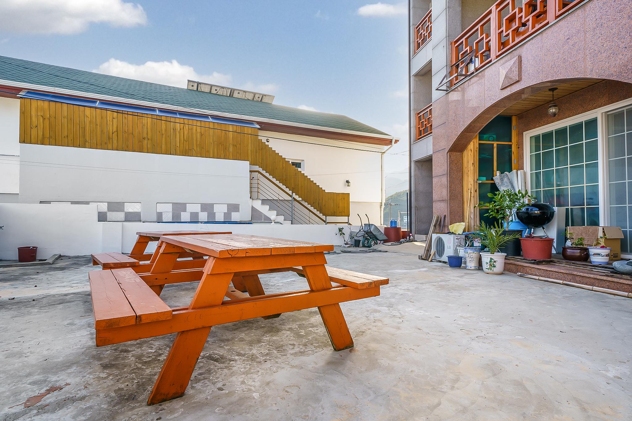 Geoje New Happy Pension 5/23