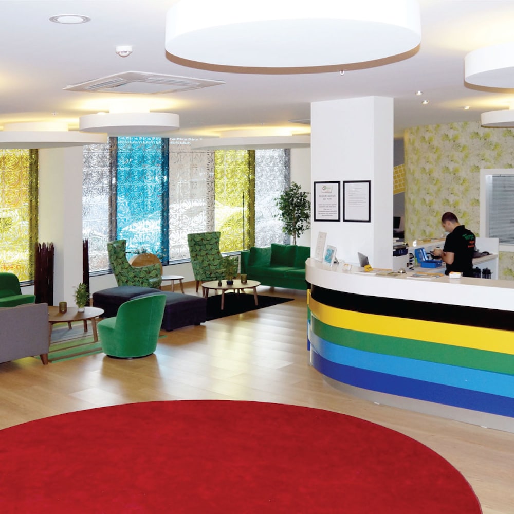 Tempo Suites Airport 6/47