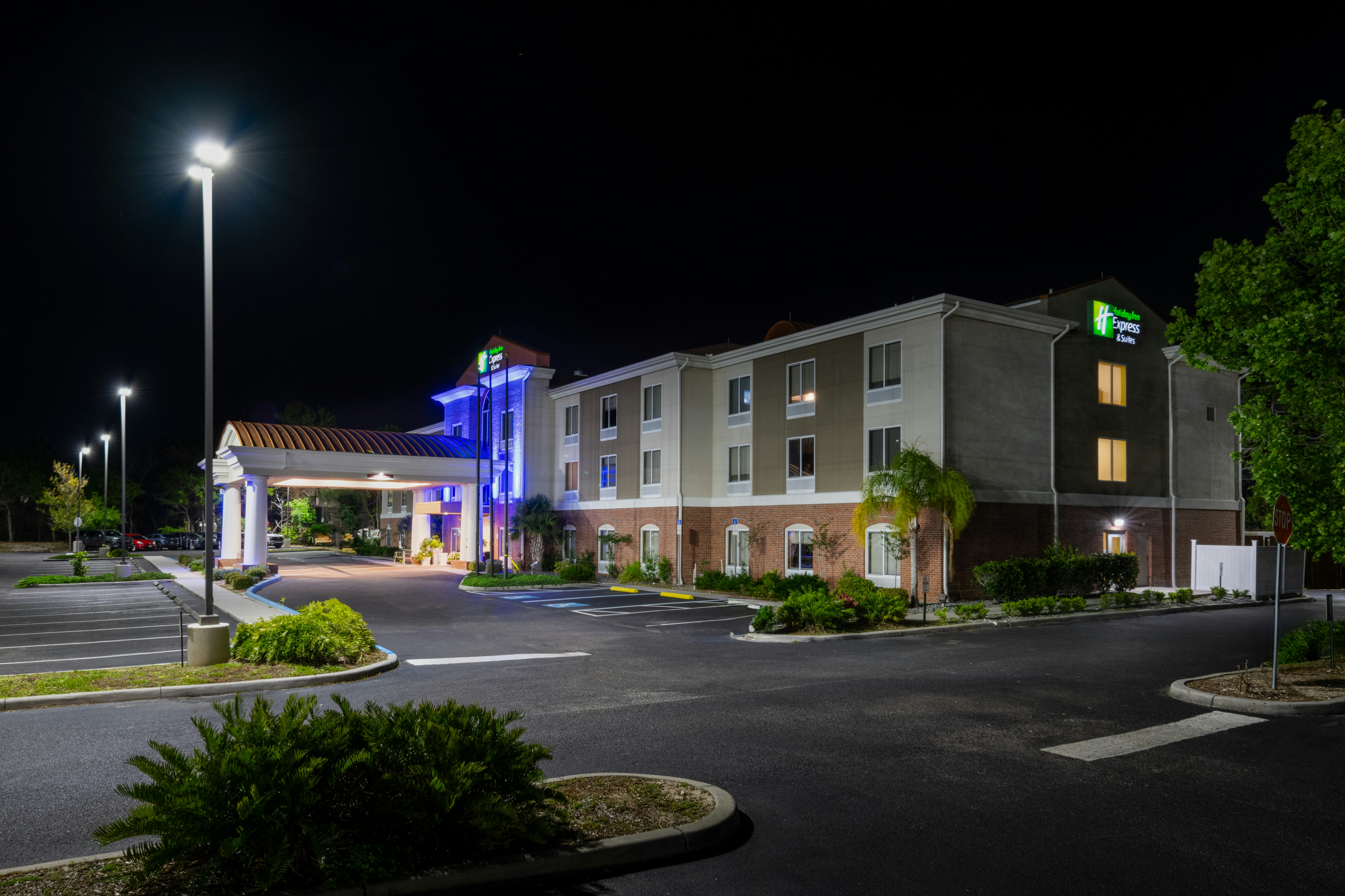 Holiday Inn Express Hotel & Suites Spring Hill 6/69