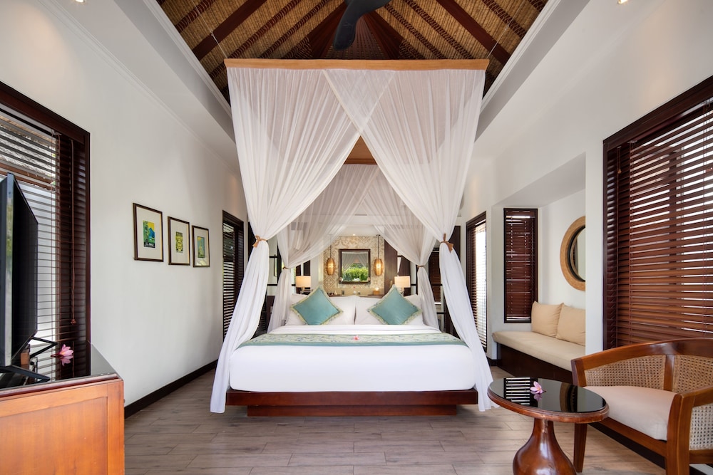 Lembongan Beach Club 13/50