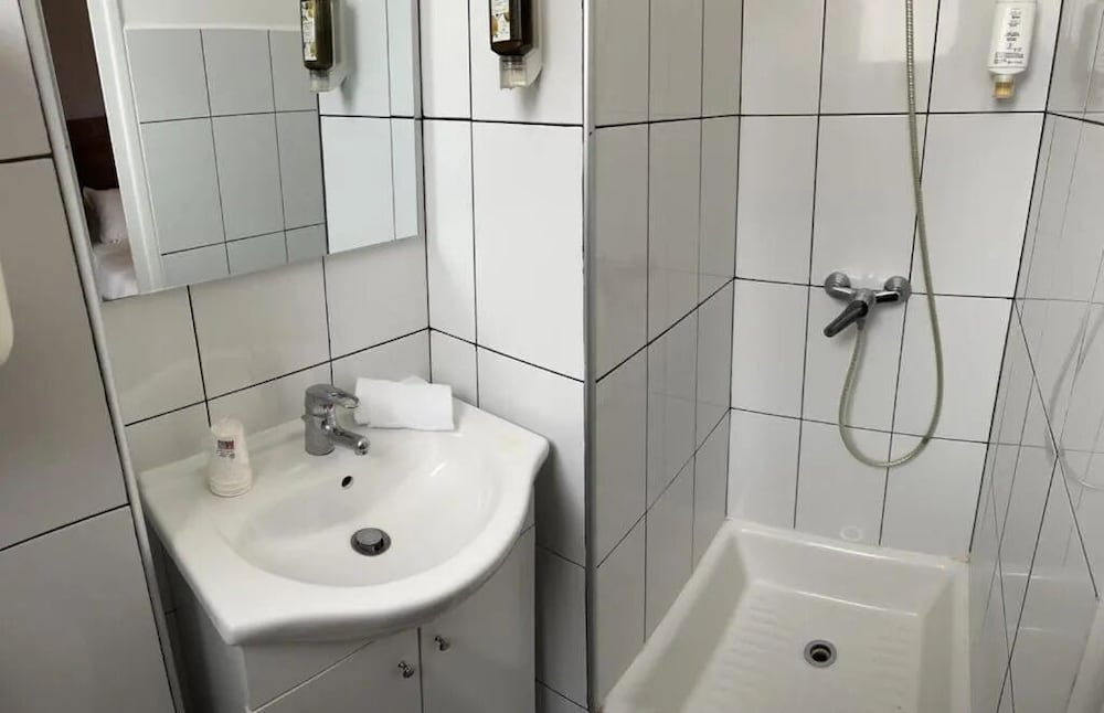 Hotel Moderne 38/45