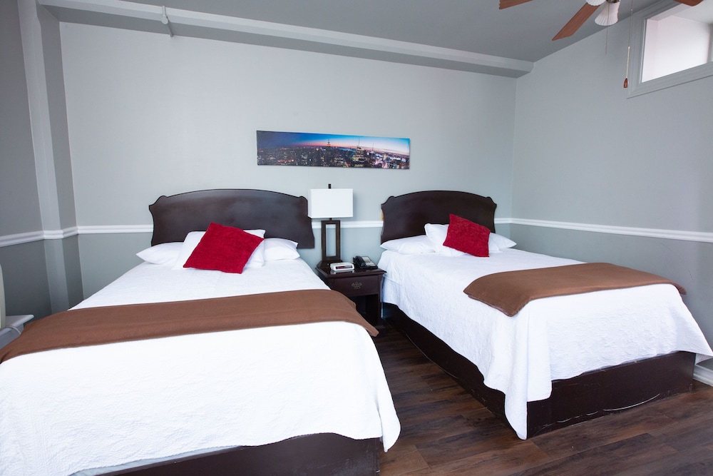 Rialto Hotel 16/49