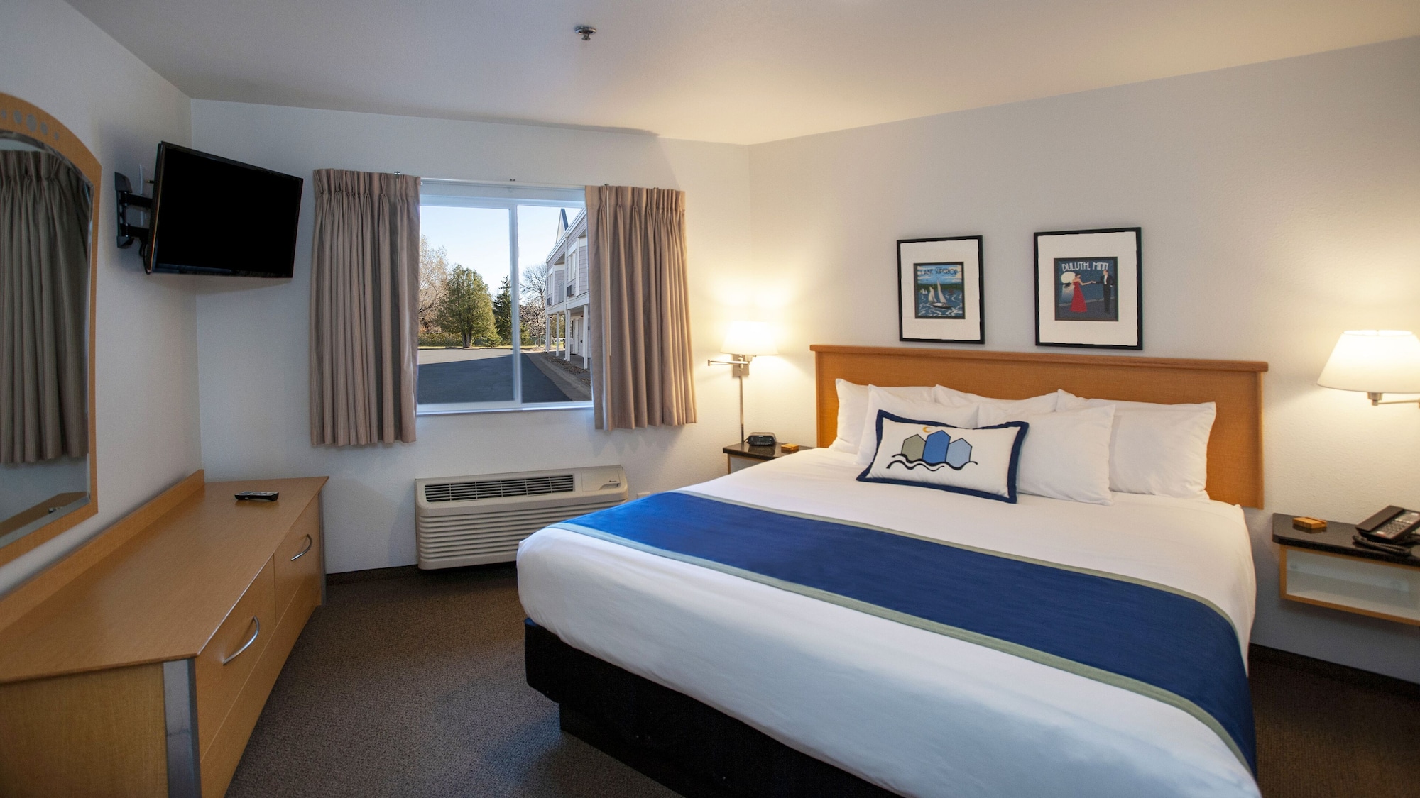 Executive, Suite, King Bed, Bay View, Sofa, Hot Tub