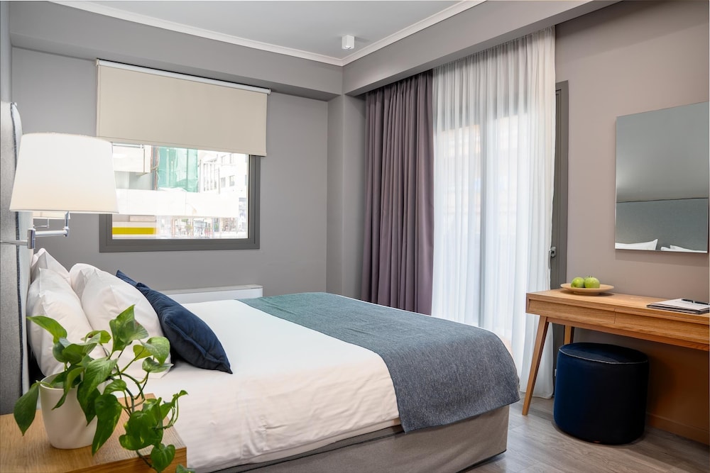 Chroma Fashion Rooms & Apartments 15/48