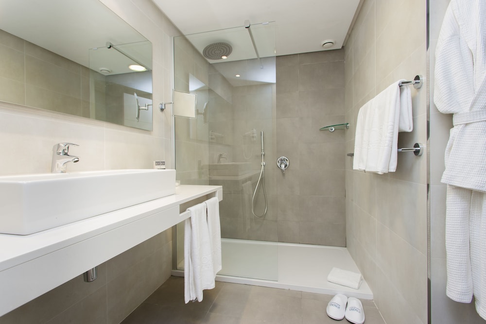 Insotel Cala Mandia Resort Spa 25/71