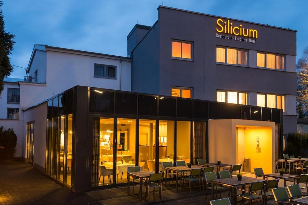 Hotel Silicium 1/26