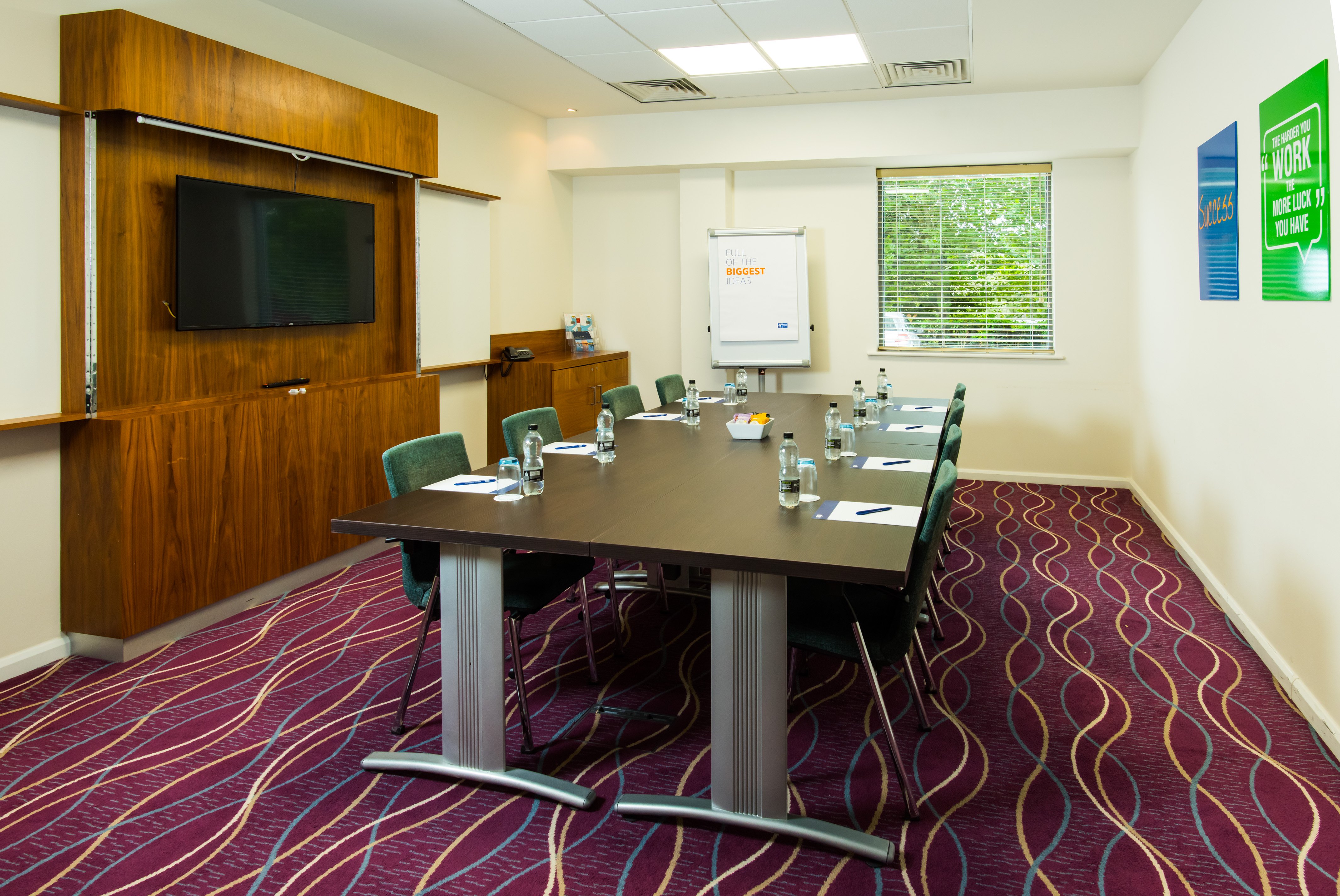 Holiday Inn Express Tamworth 48/58