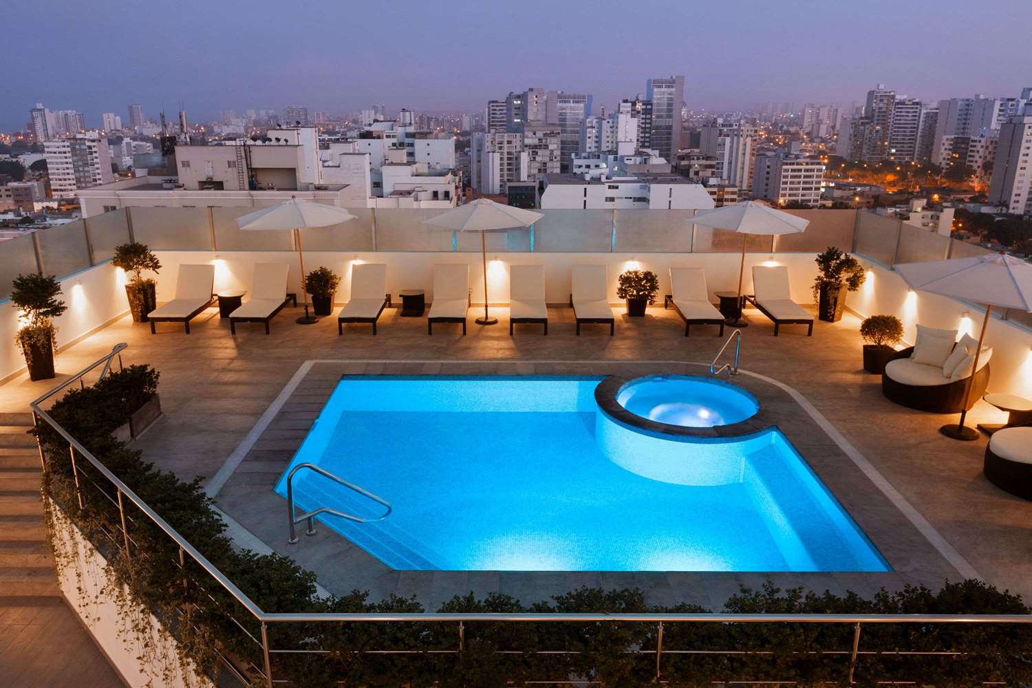 Wyndham Costa Del Sol Lima City 45/77