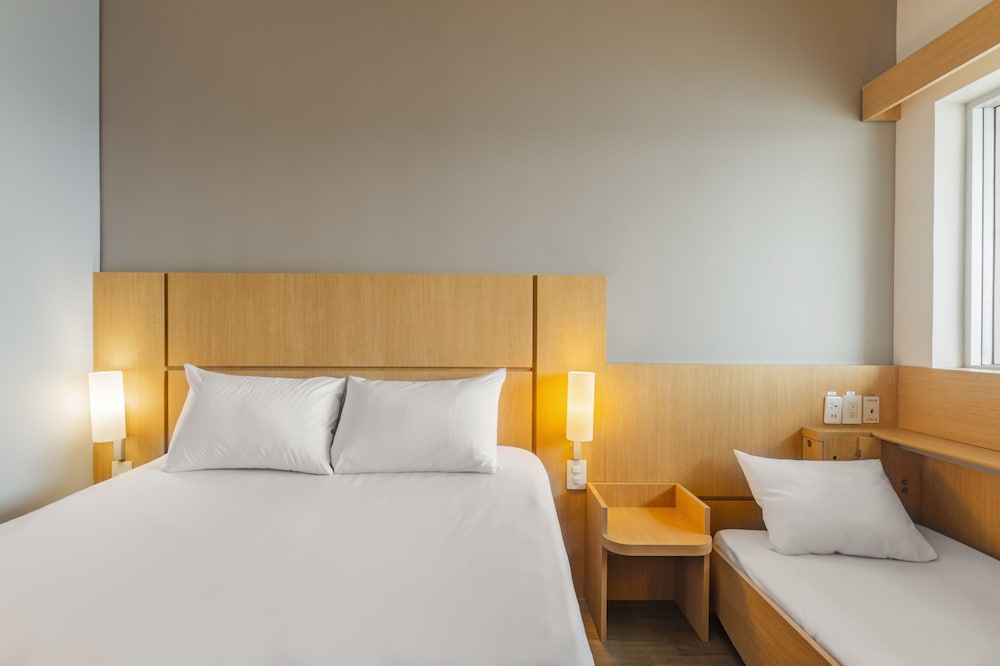 IBIS CARTAGENA MARBELLA 25/64