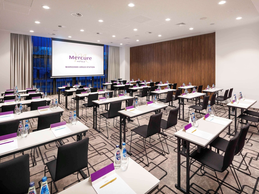 Mercure Warszawa Ursus Station 59/70