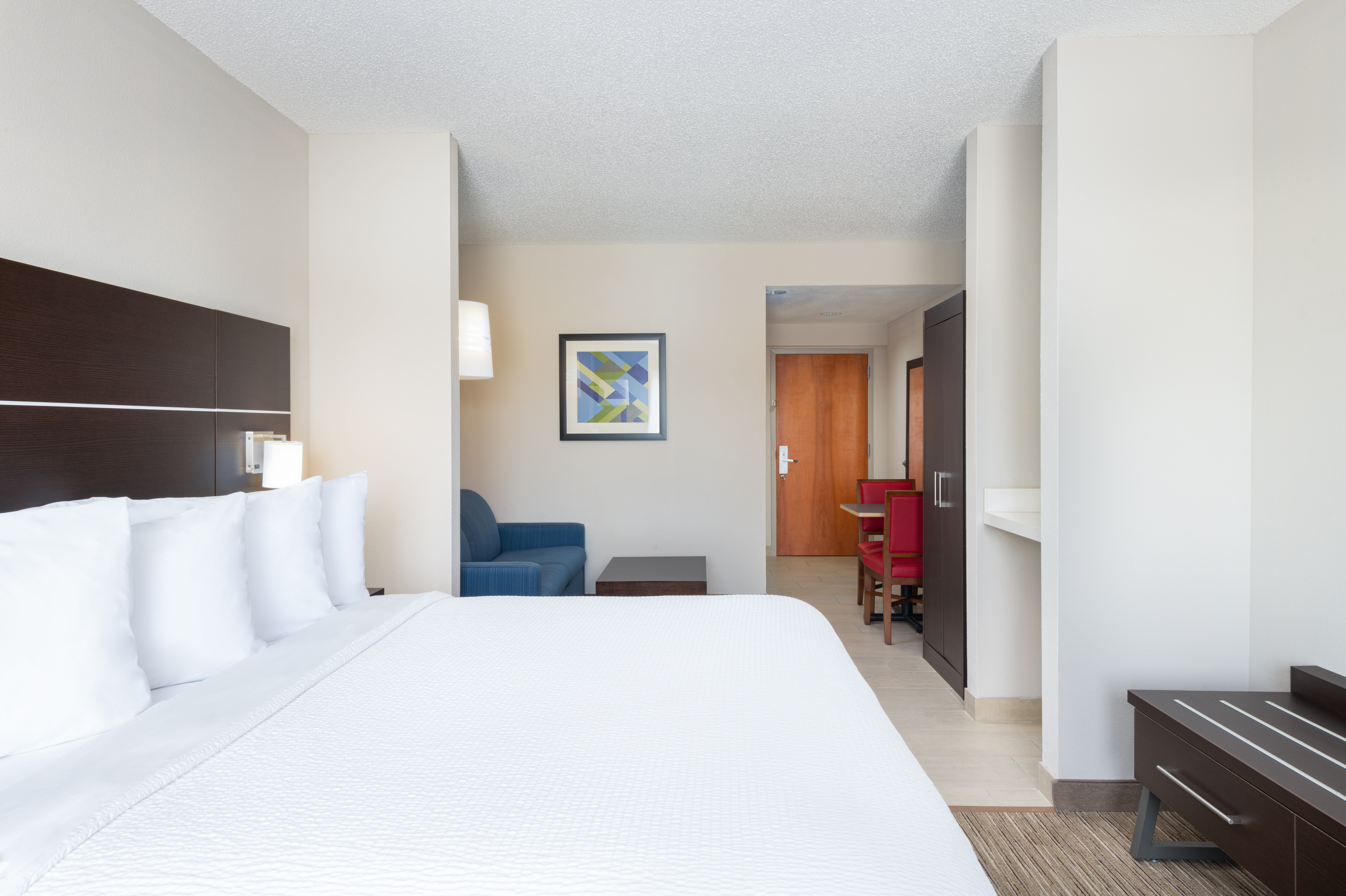 Suite, King Bed