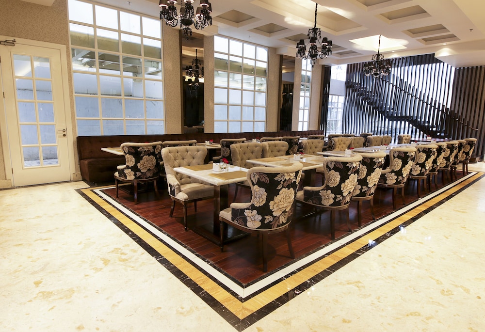 Cinnamon Hotel Boutique Syariah 20/29