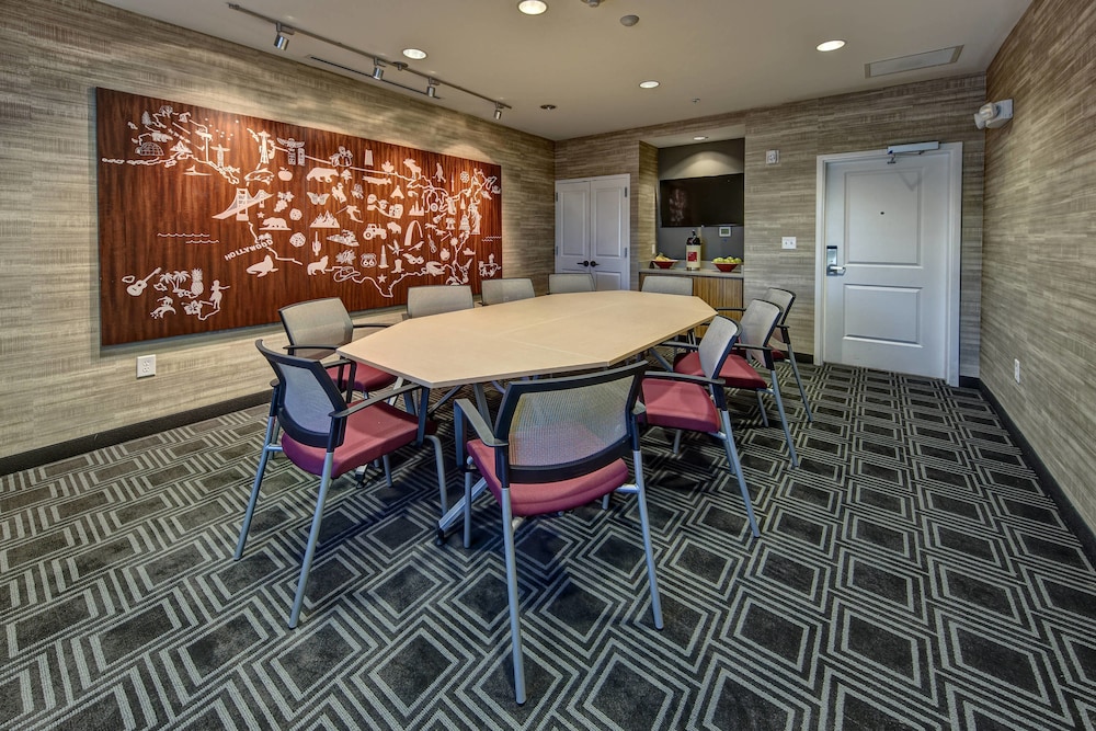 TownePlace Suites by Marriott Auburn University Area 26/27