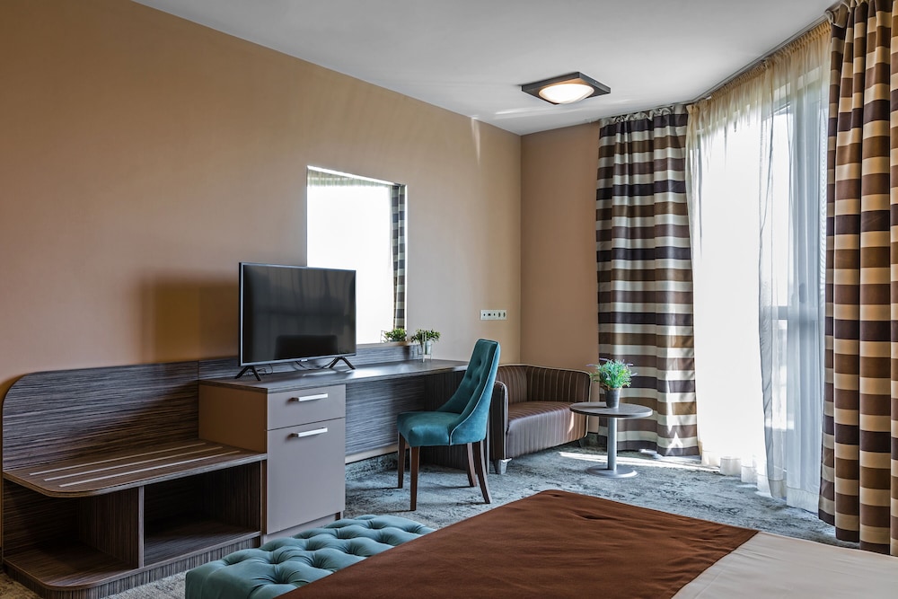 Plaza Hotel Plovdiv 40/68