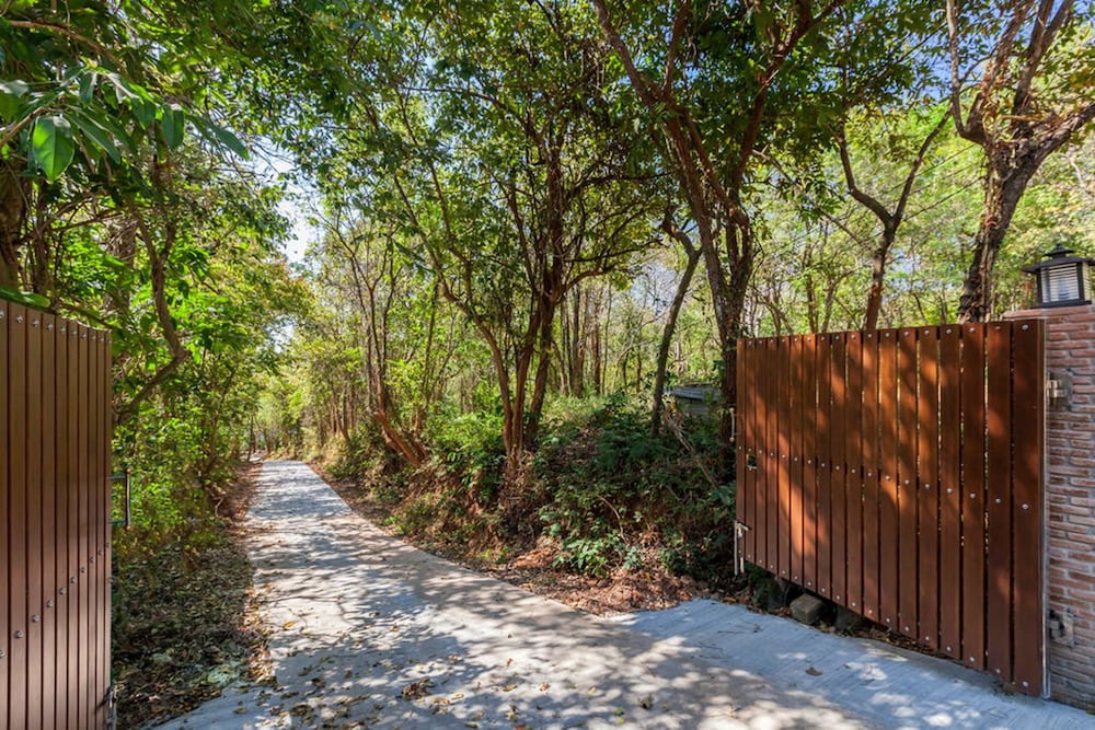 Baan Khunying Villa Secluded Phuket Beachfront 31/40