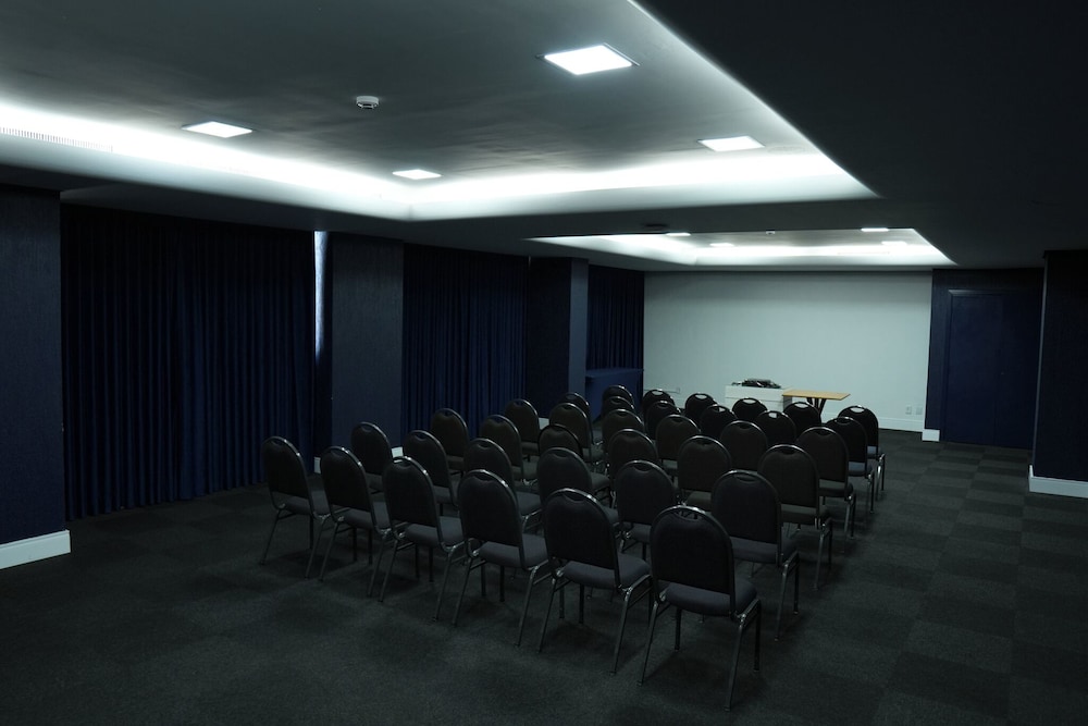 Swan Novo Hamburgo 34/42