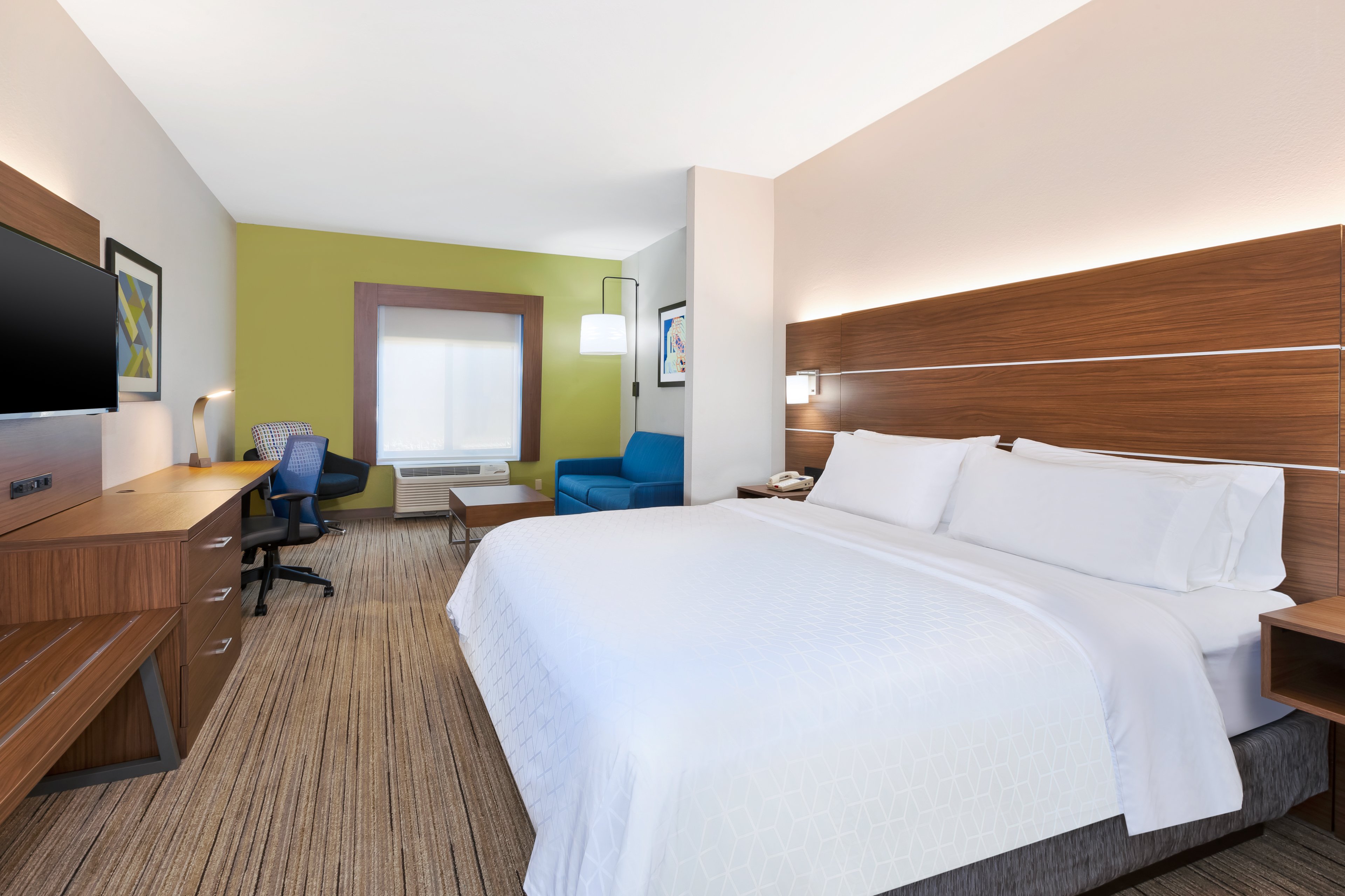 Holiday Inn Express Hotel And Suites Three Rivers 16/60