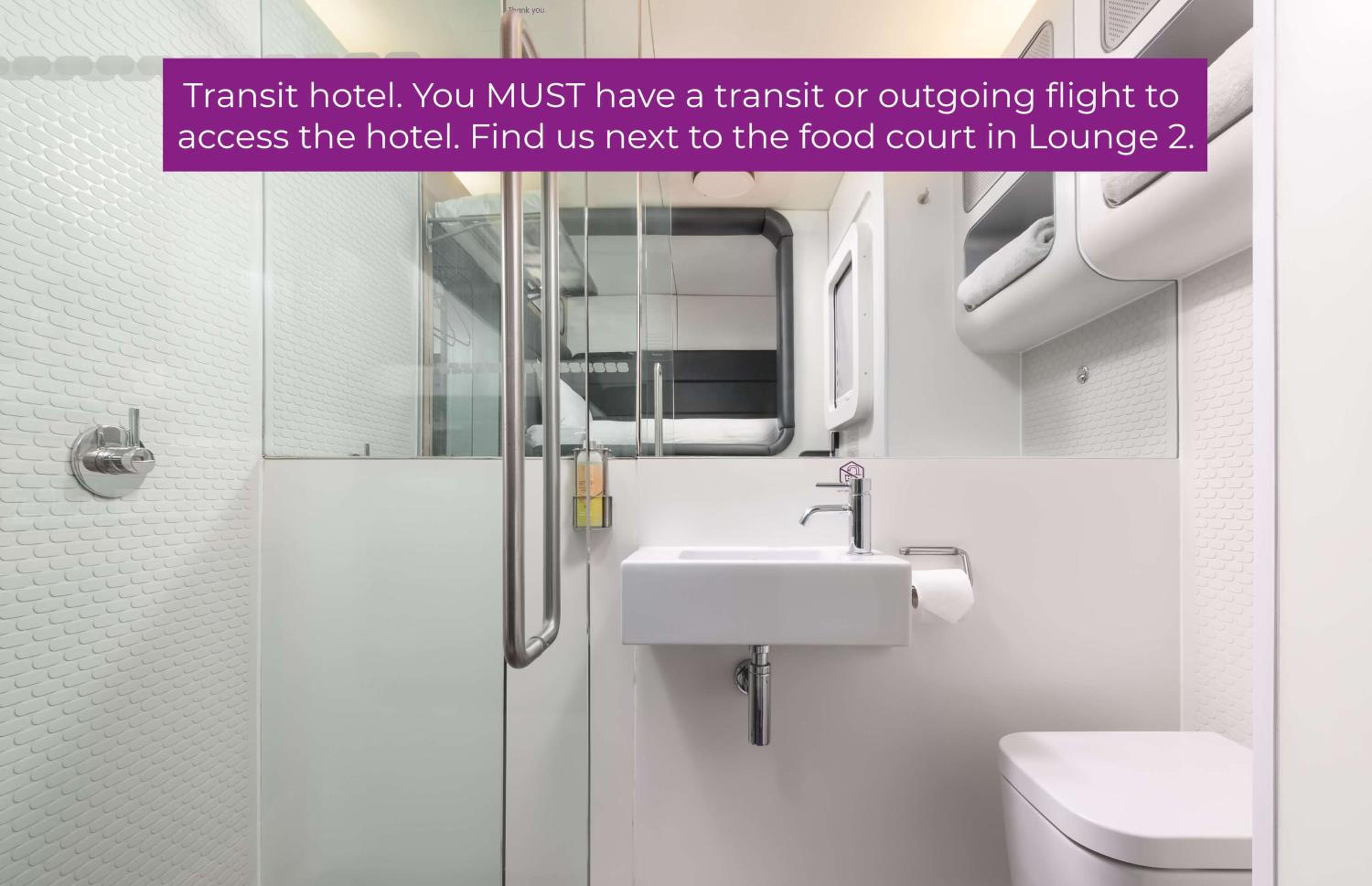 YOTELAIR Amsterdam Schiphol 49/57