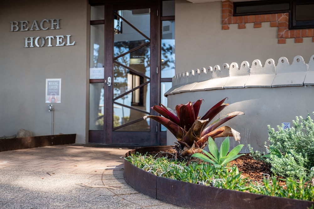 BEACH HOTEL RESORT 56/59