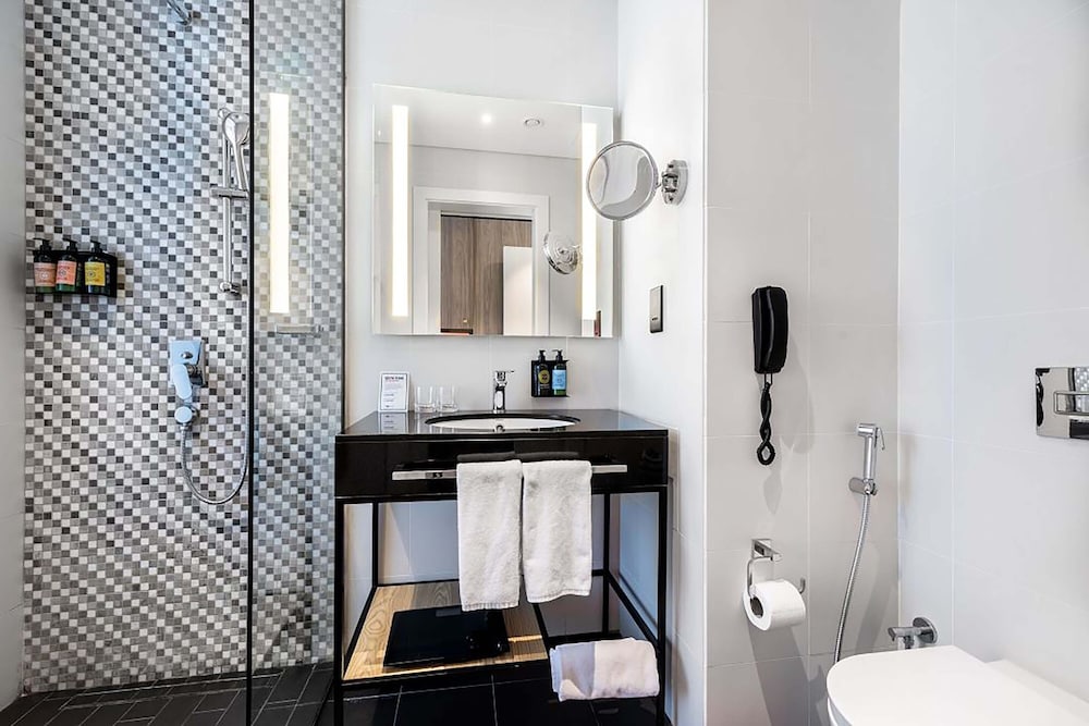 INK Hotel Dubai 35/40