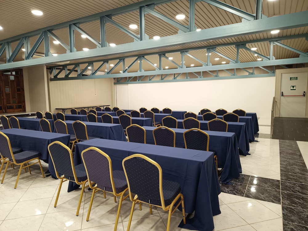Maria Cristina Hotel 57/72