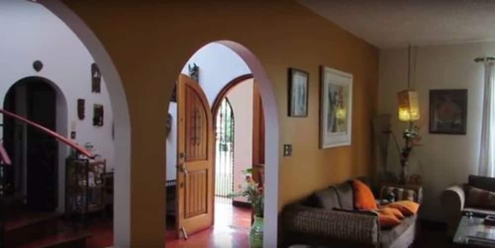 The Cariari Bed and Breakfast 33/50