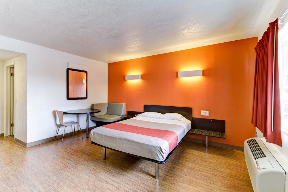 Motel6 Richfield, OH 20/44