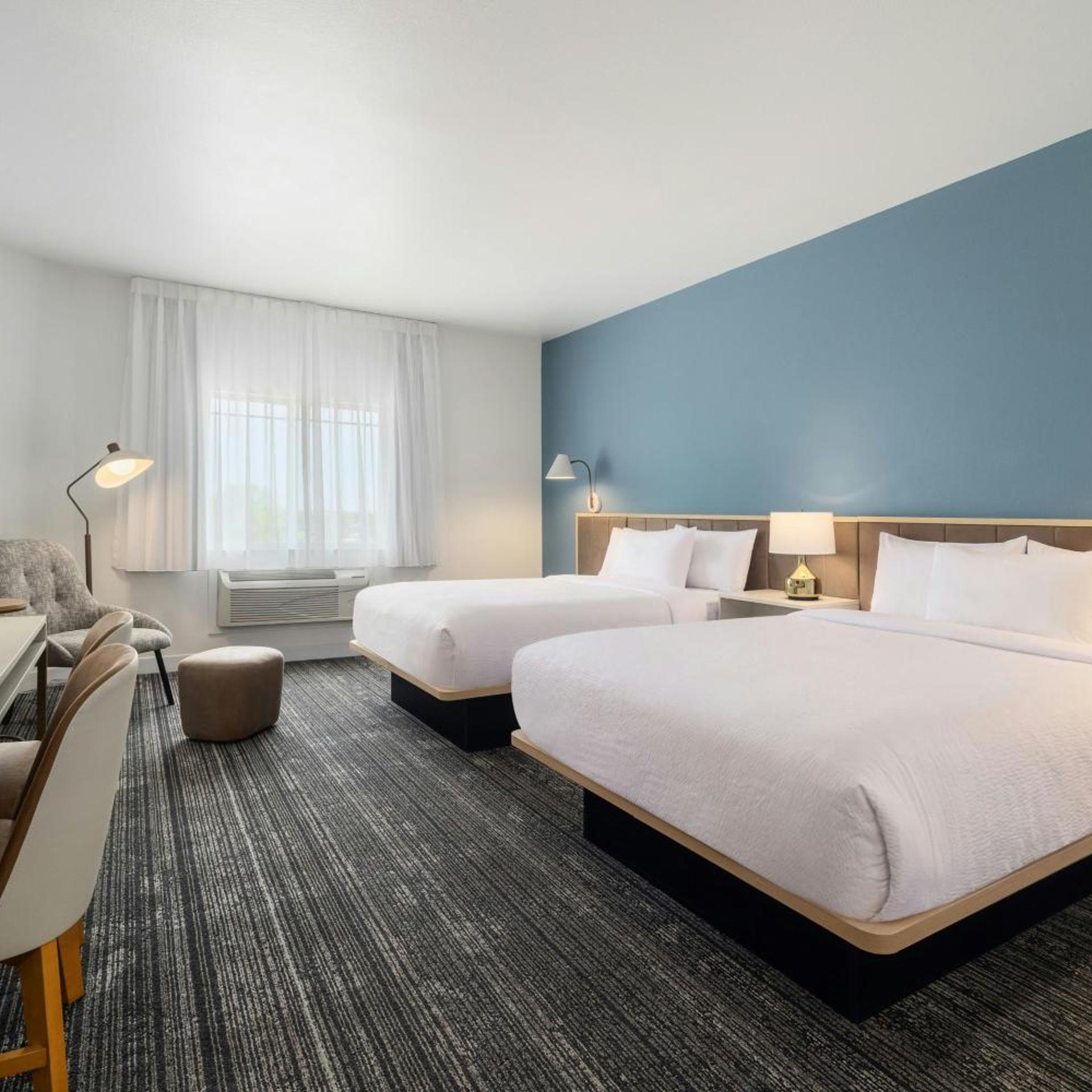 Studio, Suite, 2 Queen Beds, Bathtub, Accessible