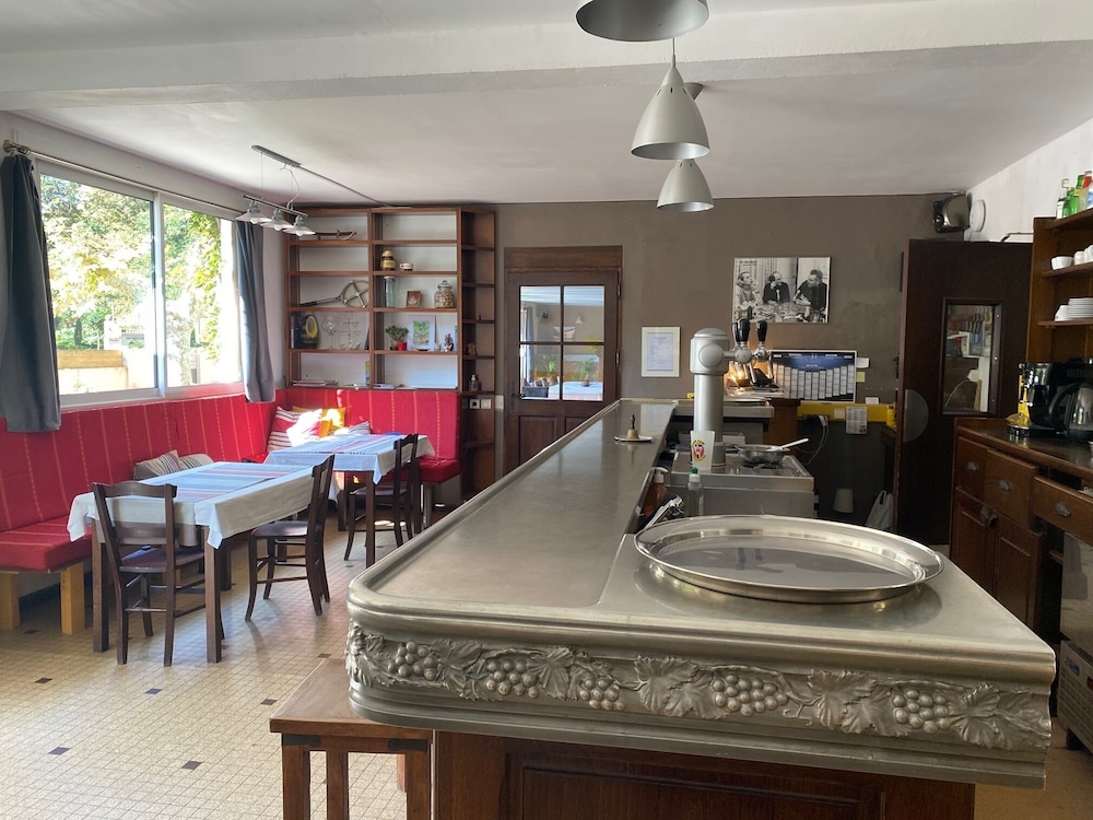HOSTELLERIE DU CLOS PITE 43/56
