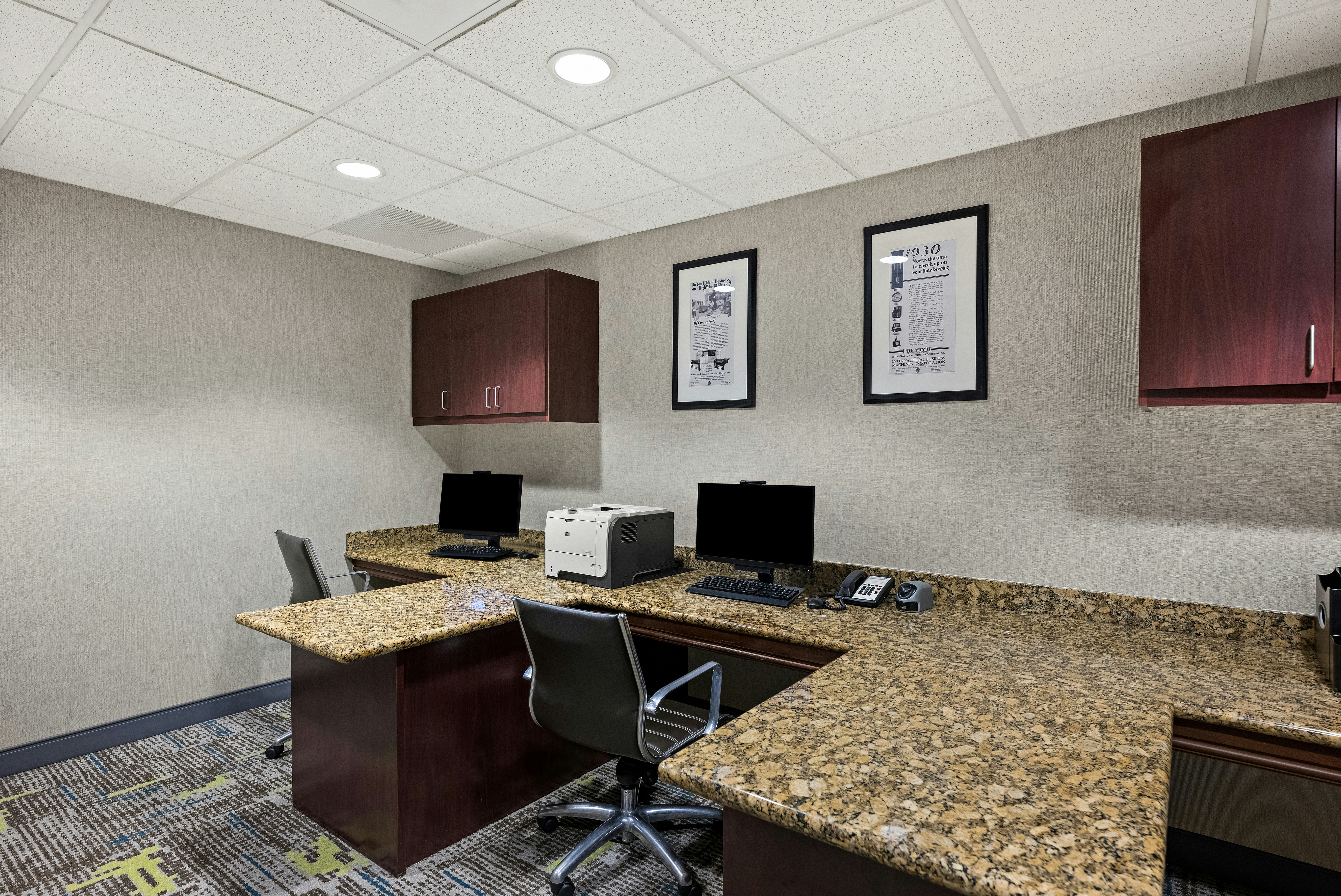 Hampton Inn & Suites Poughkeepsie 52/54