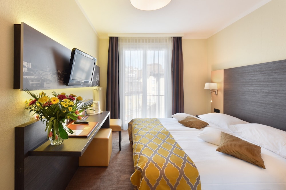 Bellerive Hotel 11/50