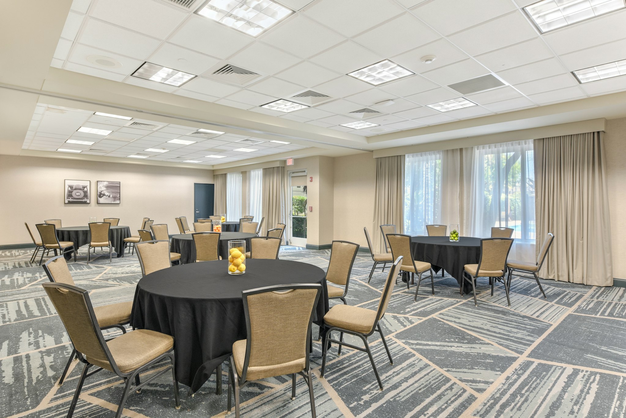 Hilton Garden Inn LAX/El Segundo 21/32