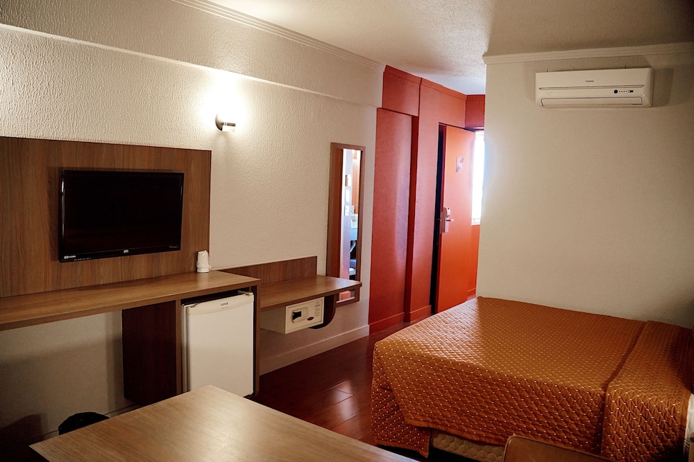 Hotel 10 Aparecida de Goiania 30/54