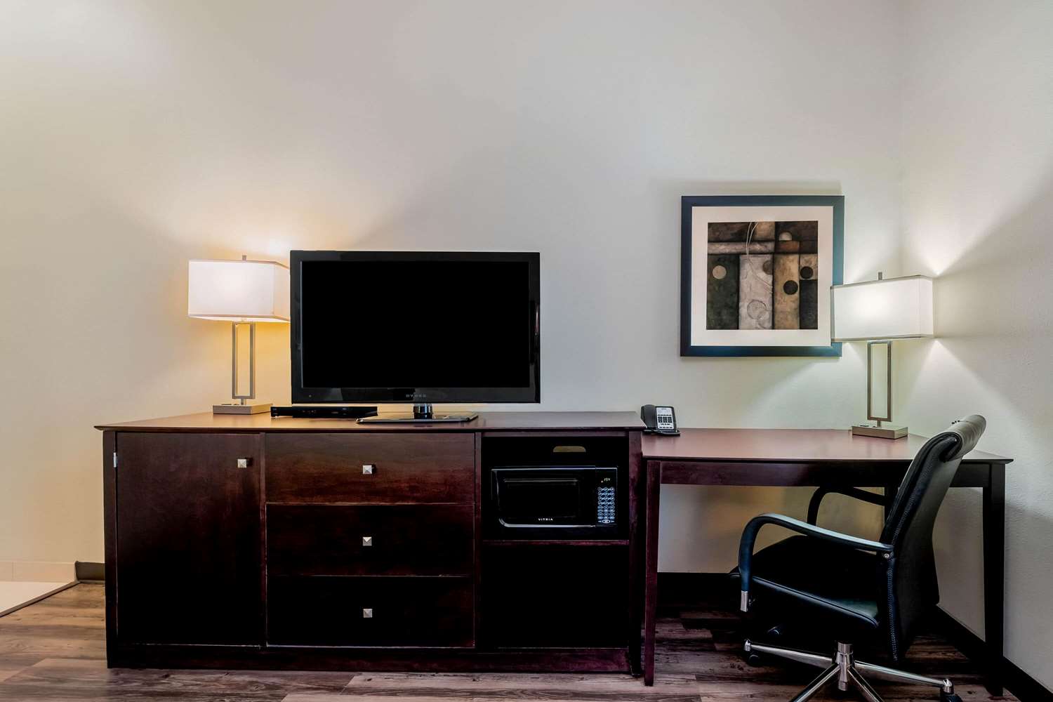 La Quinta Inn & Suites by Wyndham Marshall 22/27