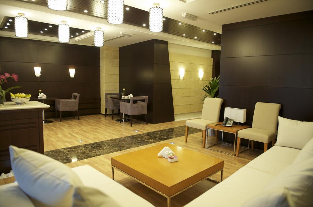 Grand Belle Vue Hotel Apartment 19/22