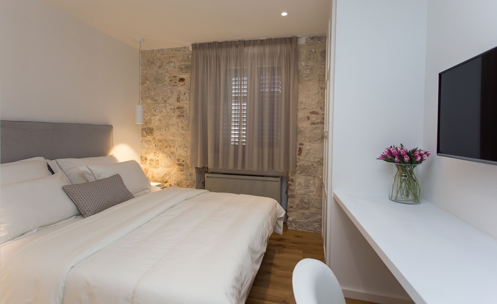 Bifora Heritage Hotel 12/50