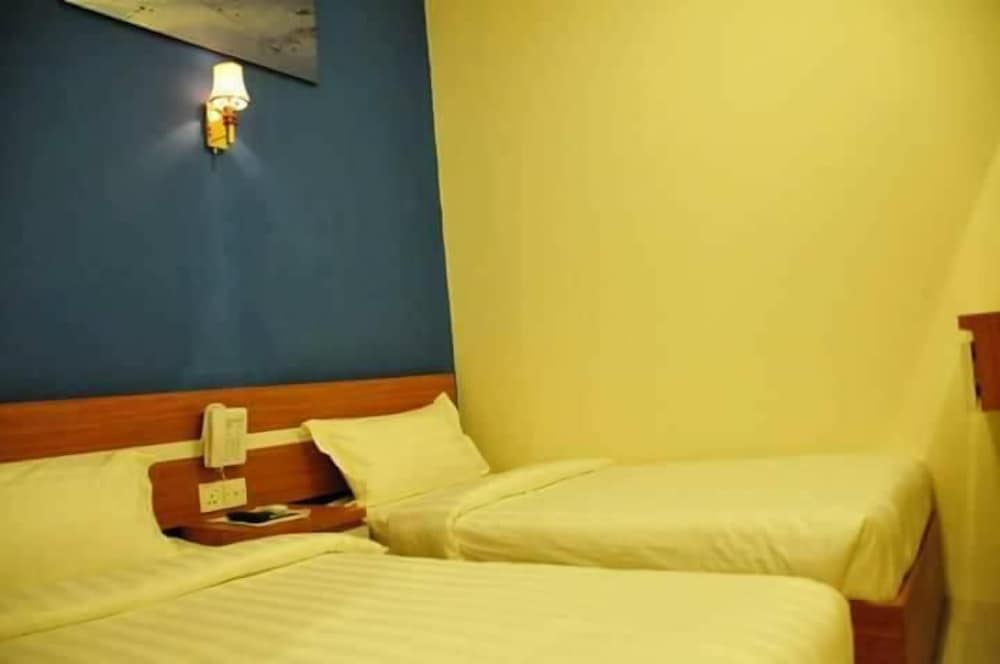 Venia Hotel 16/45