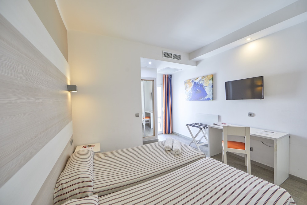 AHOI! Urban Beach Hotel 18/34