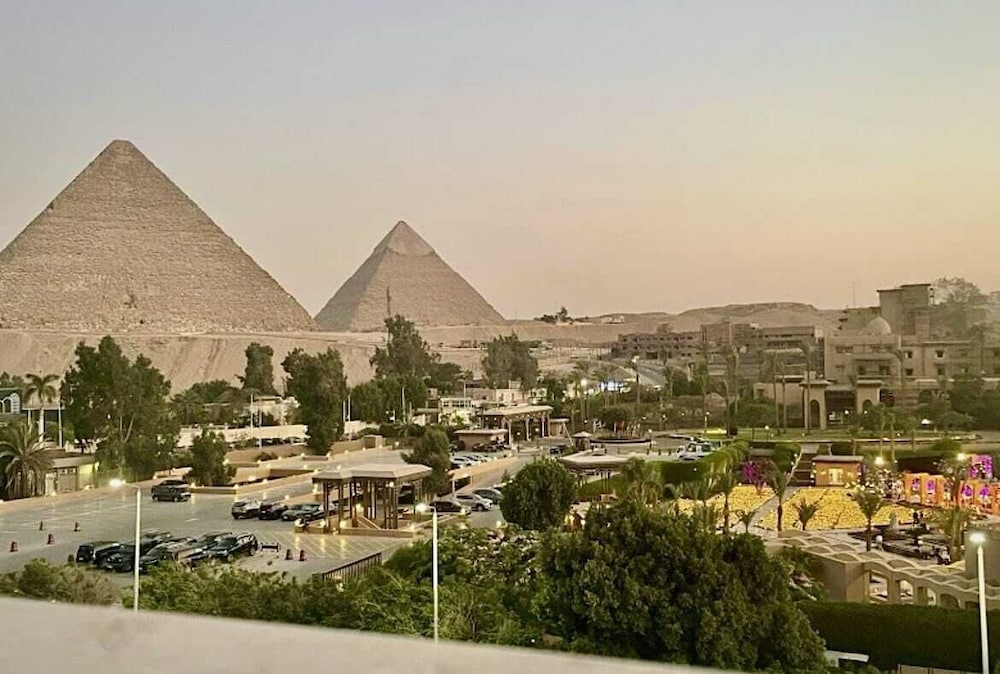 Turquoise Pyramids & Grand Egyptian museum view Hotel 44/50