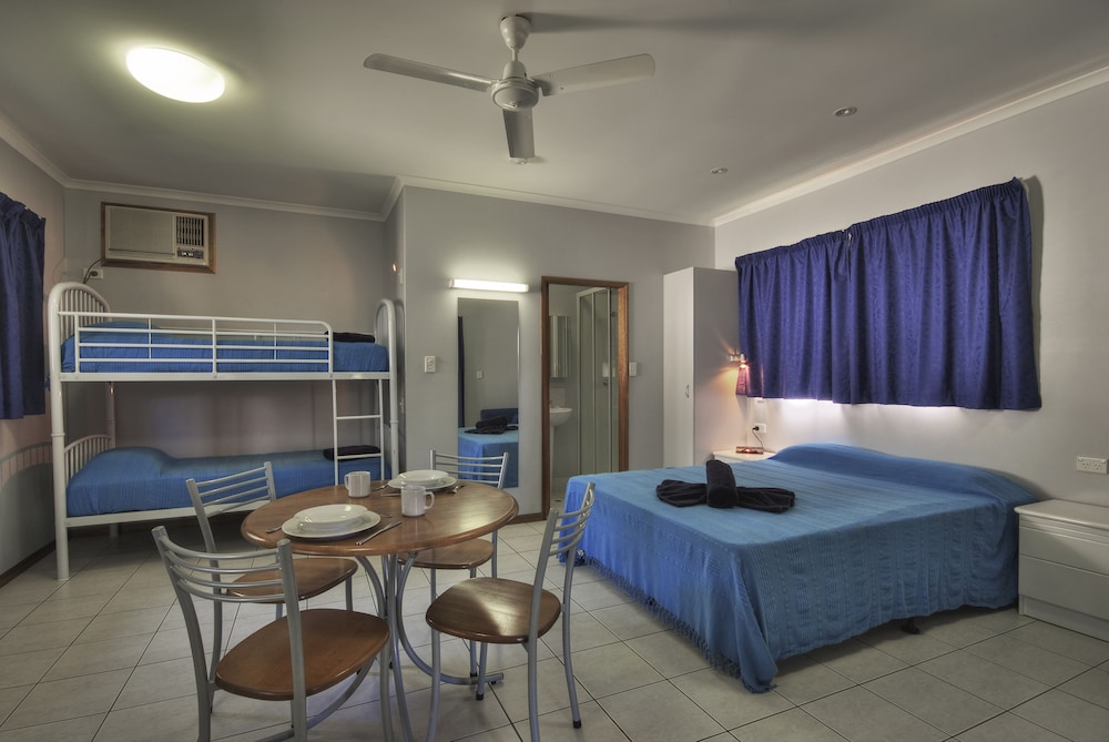 CAIRNS SUNLAND LEISURE PARK 7/35