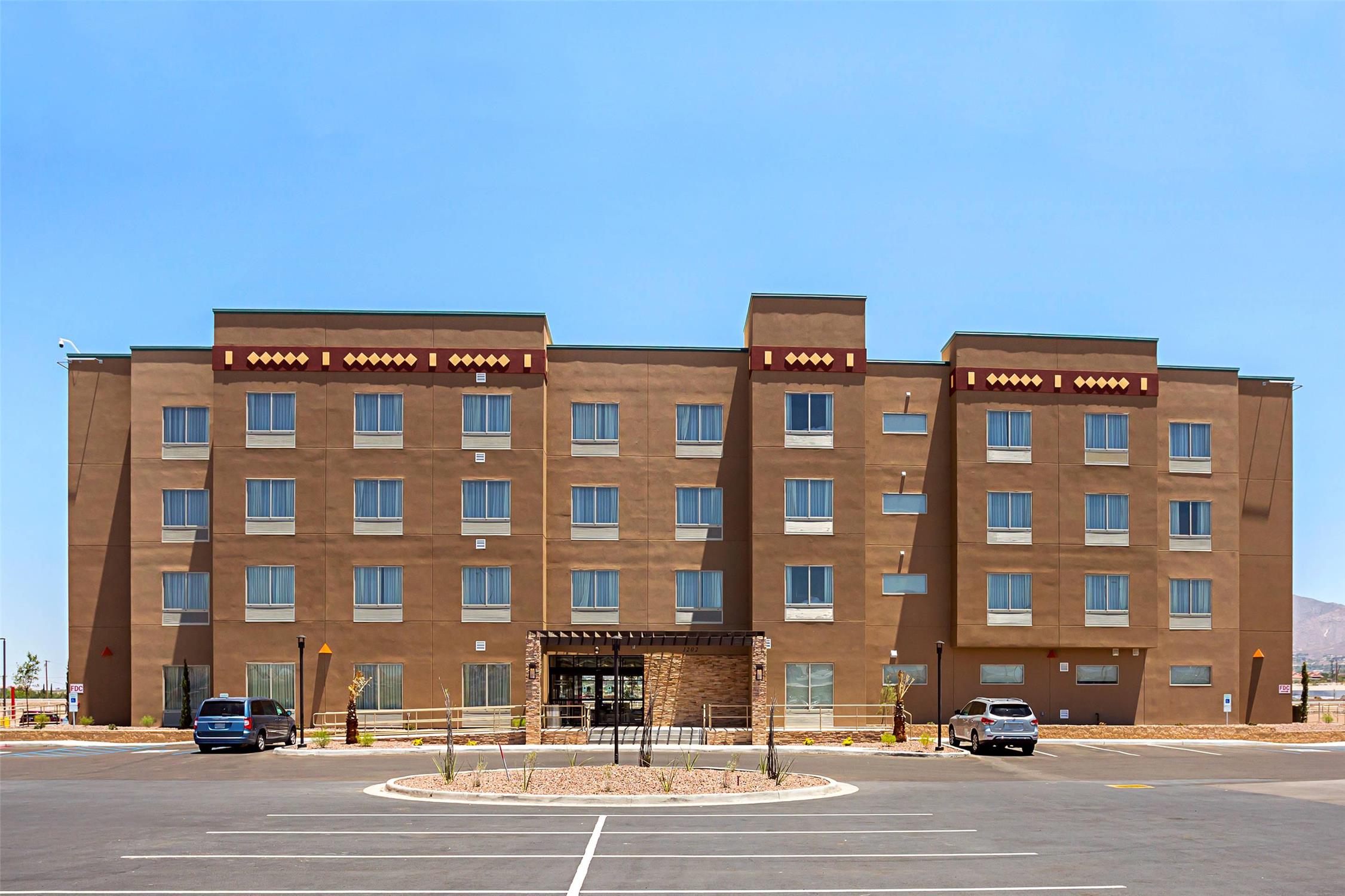 The Hotel at Sunland Park Casino El Paso, an Ascend Collection Hotel 3/33